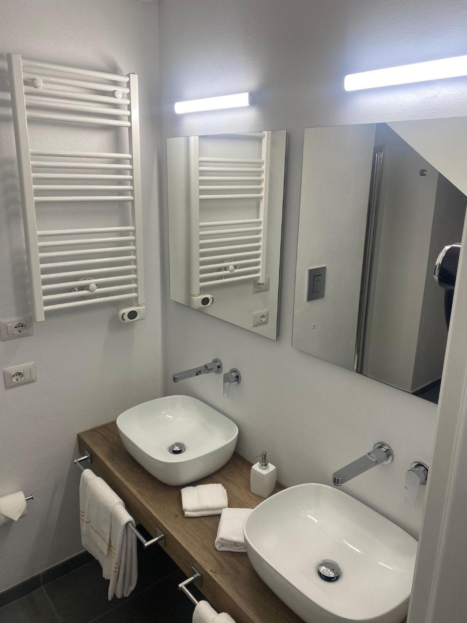 Luxury Loft 35 Ξενοδοχείο Κάλιαρι Εξωτερικό φωτογραφία